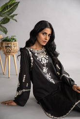 DC-0423 Black Embroidered Kurta